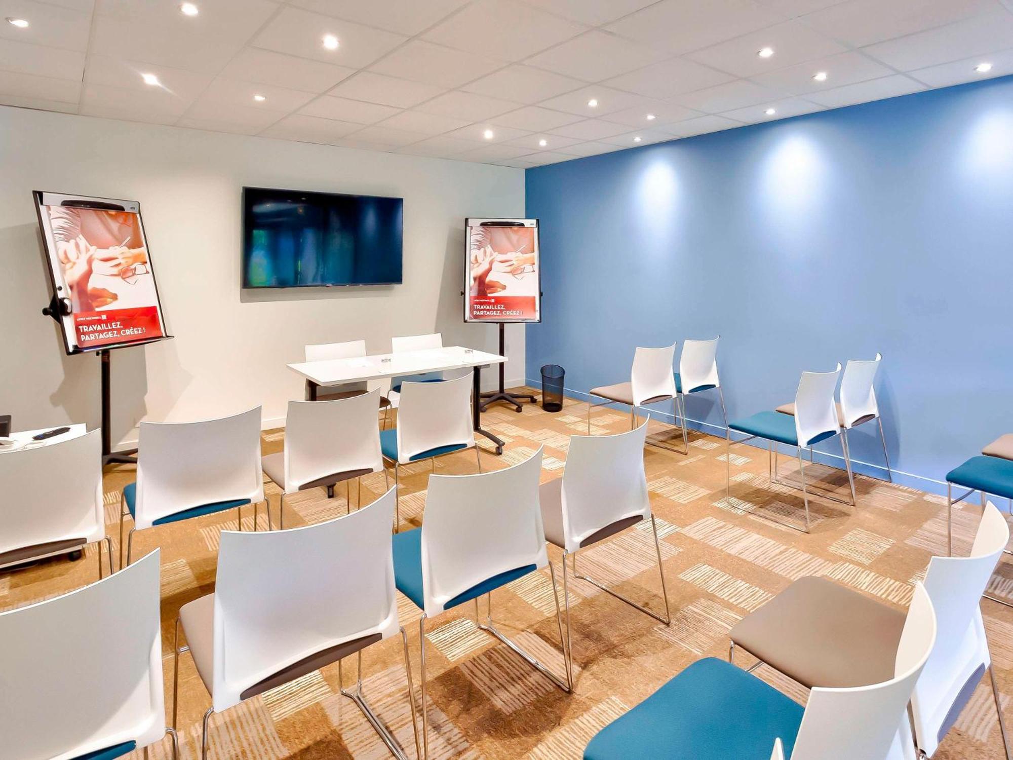 Hotel Ibis Montpellier Sud Esterno foto