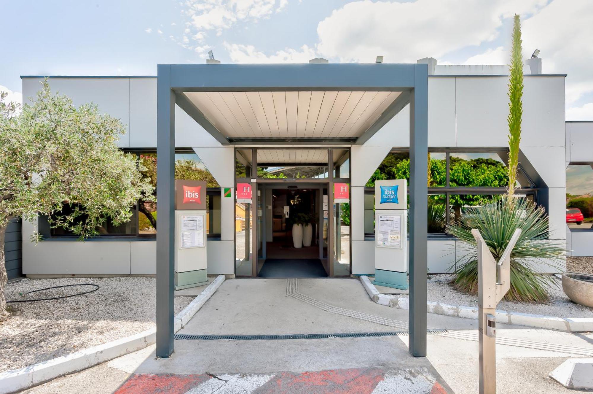 Hotel Ibis Montpellier Sud Esterno foto