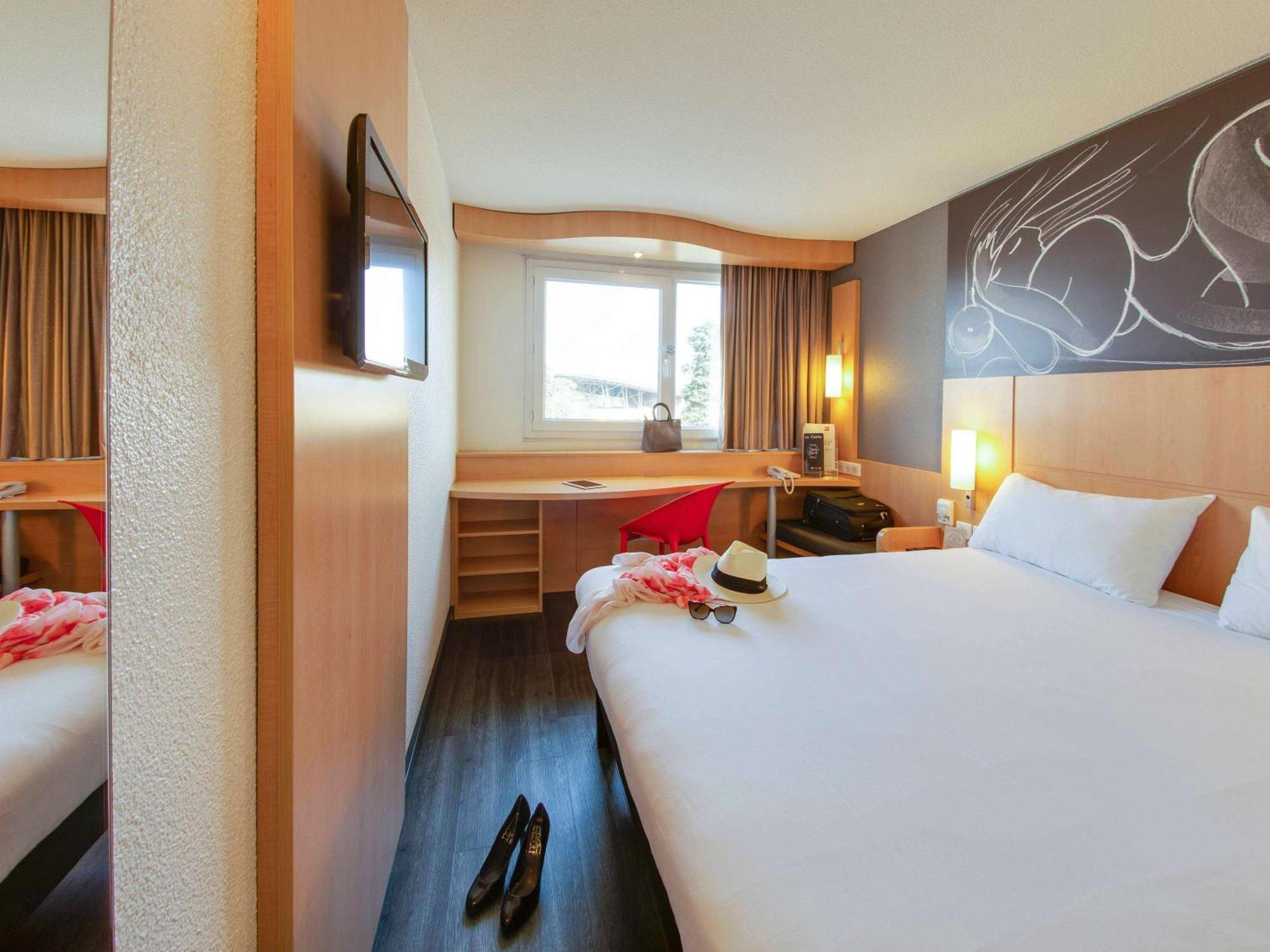 Hotel Ibis Montpellier Sud Esterno foto