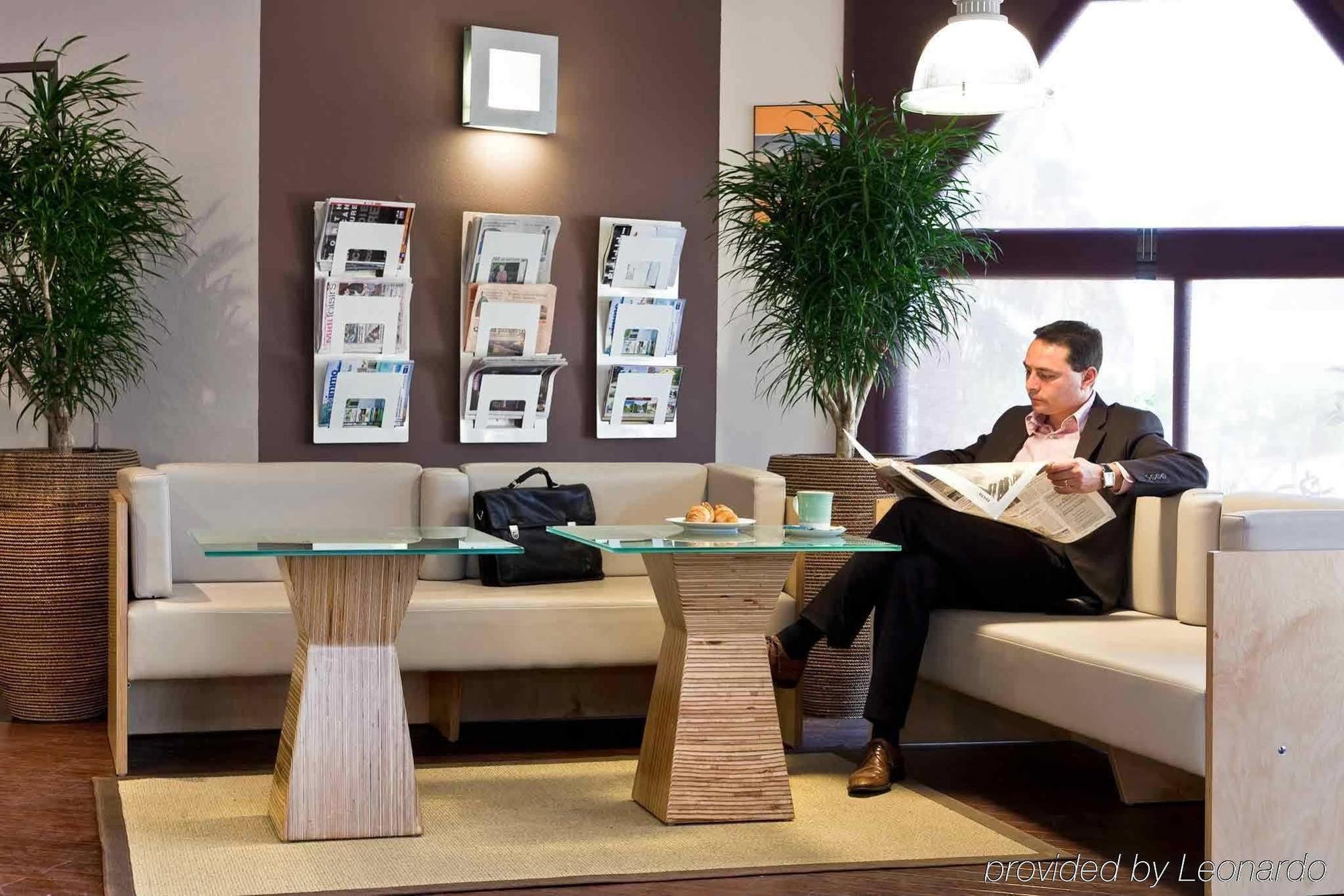 Hotel Ibis Montpellier Sud Esterno foto